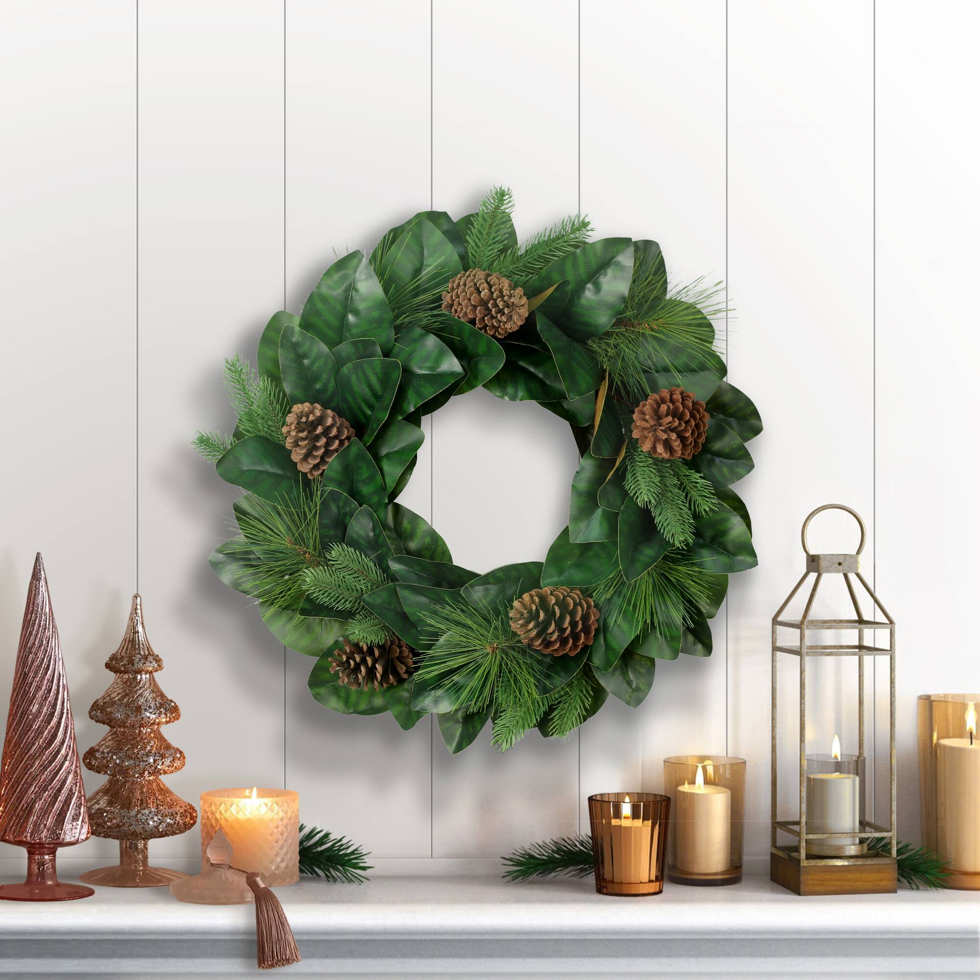 24" Magnolia Leaves & Pinecones Wreath